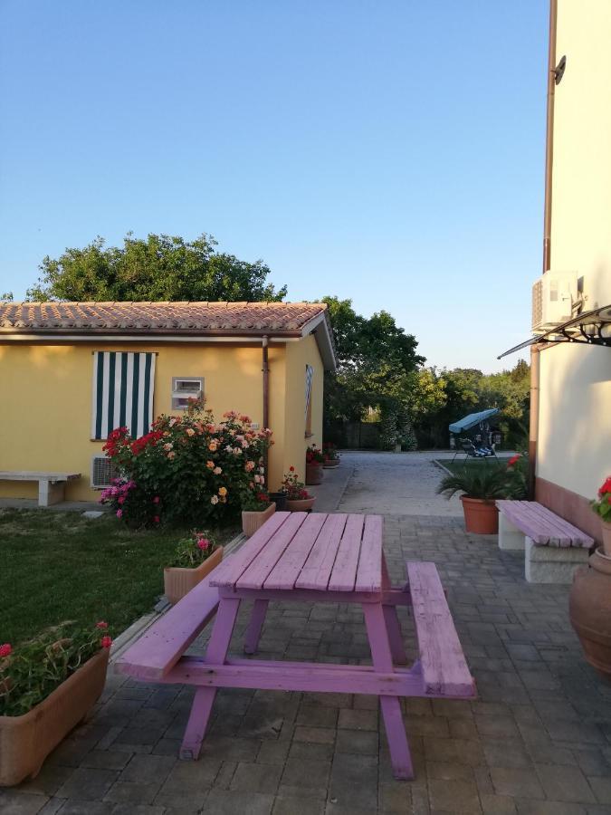 Casa Vacanze Angelica Ostra Vetere Eksteriør billede