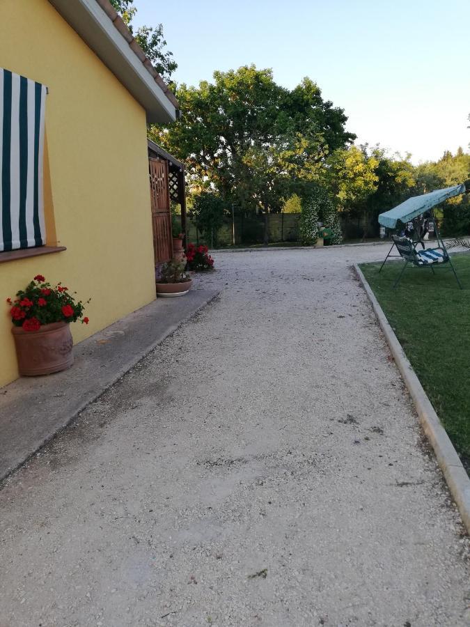 Casa Vacanze Angelica Ostra Vetere Eksteriør billede